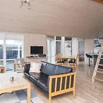 Ferienhaus 5 Star Holiday Home In Harboore